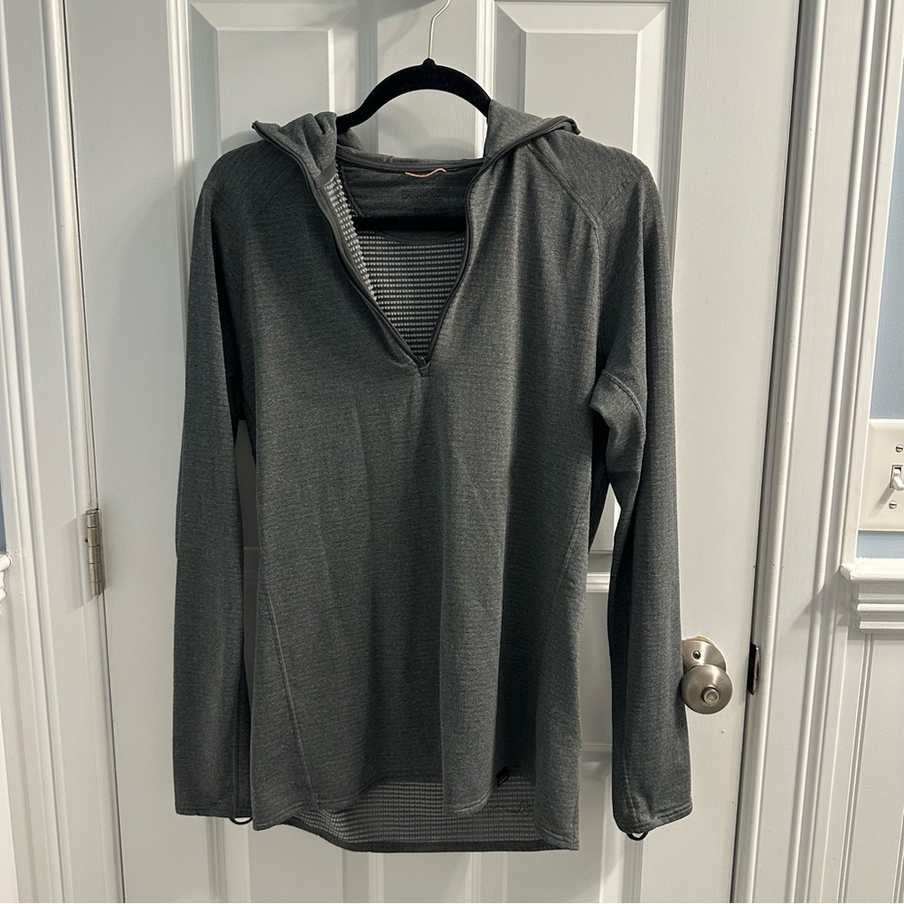 Men’s Patagonia capilene base layer